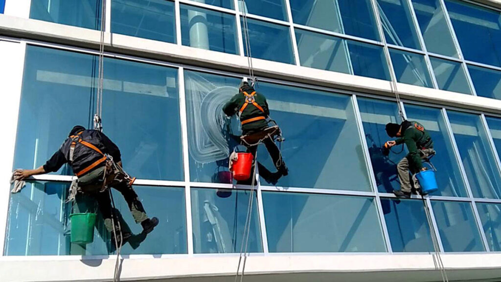 Vacante para  Especialista en limpieza de ventanas